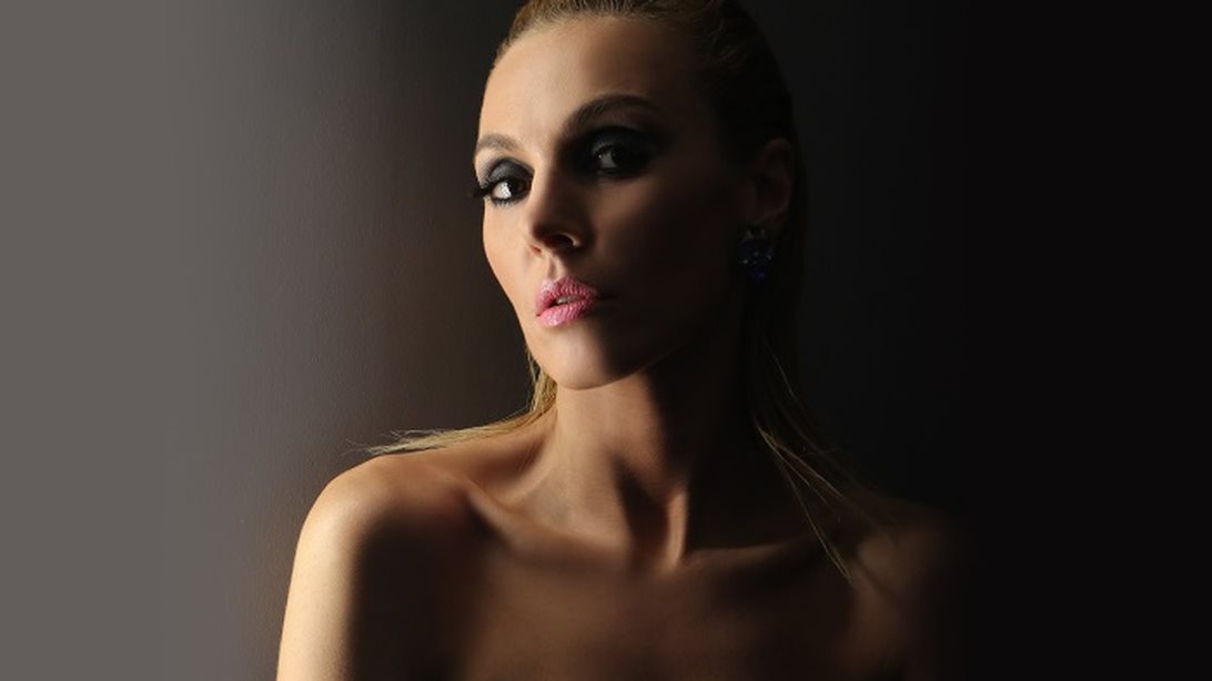 Τάμτα: Ολόγυμνη στο νέο της video clip! Δείτε το