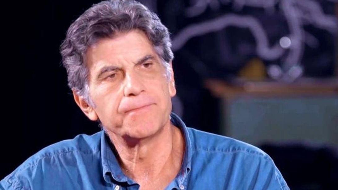 Γιάννης Μπέζος: "Αυτές είναι οι ελαφρότητες της δουλειάς. Όλα αυτά είναι αρχοντοχωριατισμός, ψευτοπνευματικότητες"