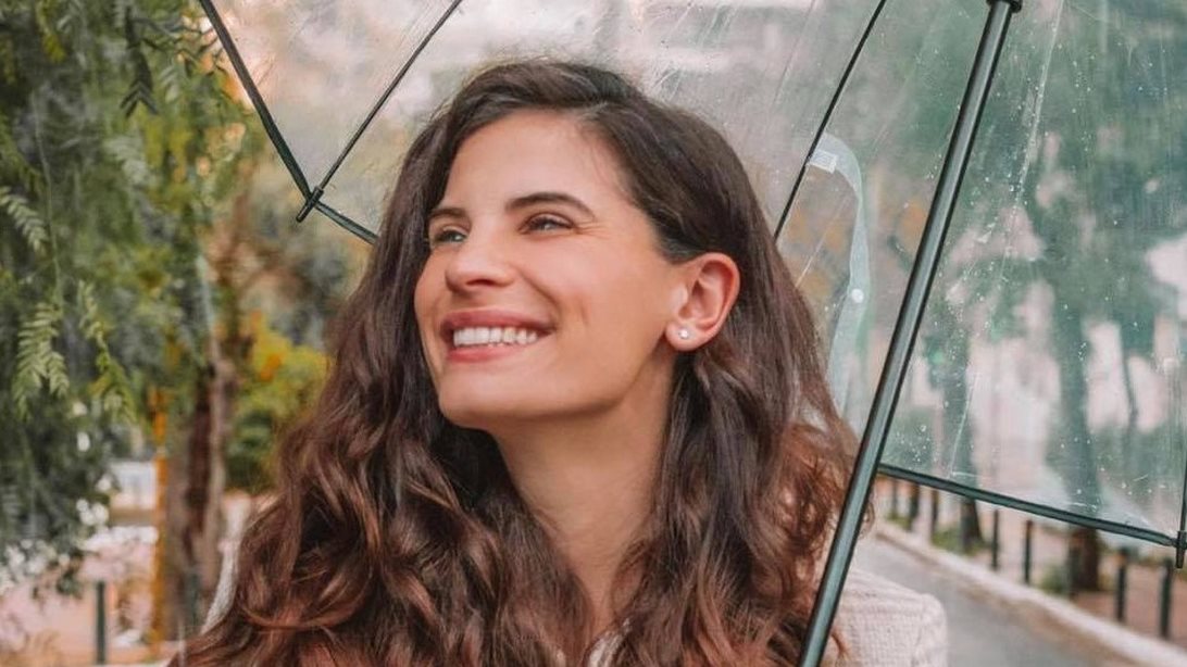 Η Χριστίνα Μπόμπα μοιράζεται μία τρυφερή φωτογραφία και στέλνει το δικό της μήνυμα για τα κακώς κείμενα των ημερών