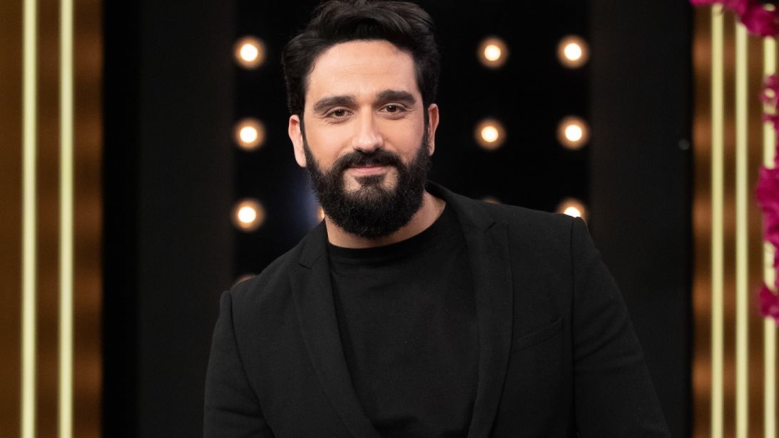 Ο Διονύσης Ατζαράκης απαντά για την πρόταση από το &quot;J2US&quot; &amp; για τον λόγο που δεν τη δέχτηκε