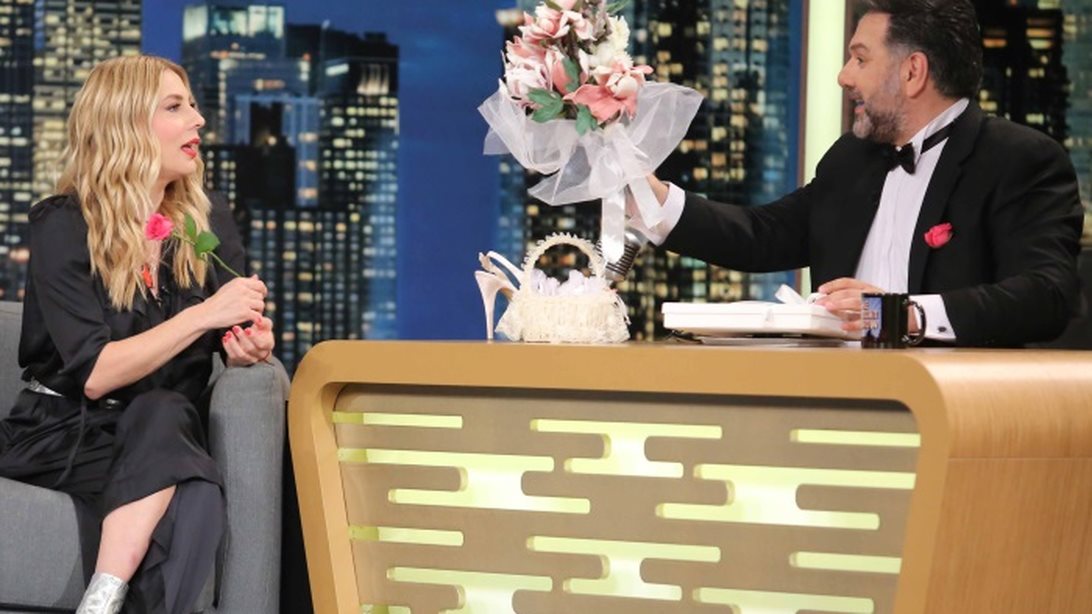 Σμαράγδα Καρύδη: Το ντεμπούτο στη σκηνοθεσία, ο λόγος που λέει «όχι» στον γάμο &amp; η απάντηση για το remake του «Παρά 5»