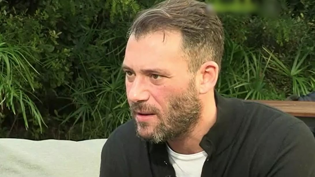 Ο Αντίνοος Αλμπάνης για τη "μάχη" του με τον καρκίνο: "Αυτό με αγχώνει πολύ"