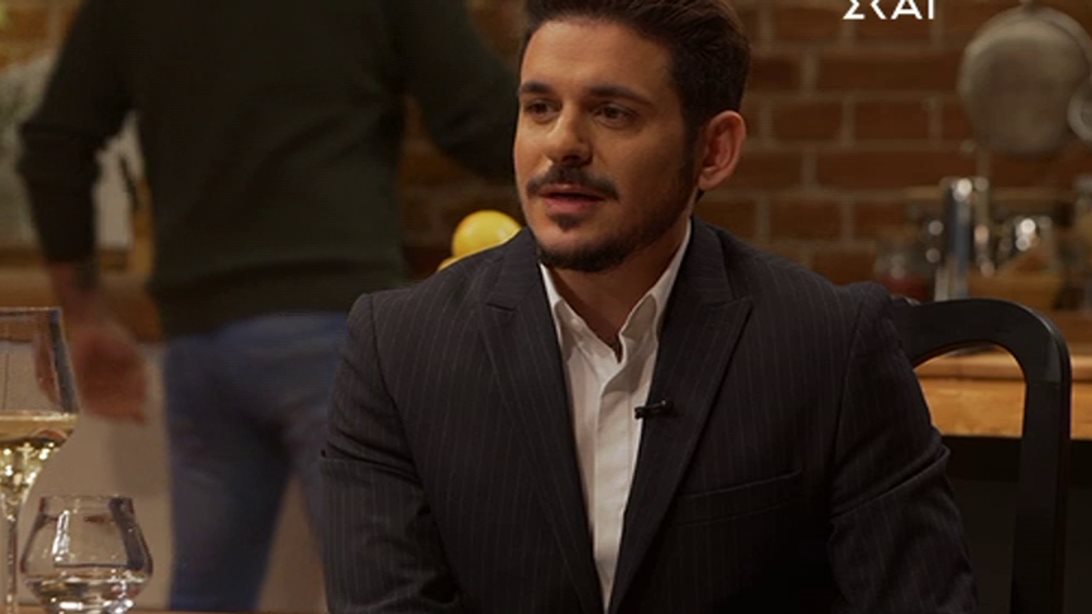 Stan: Η ερώτηση για τις γυμνές φωτογραφίες που τον έφερε σε αμηχανία | Δείτε το video