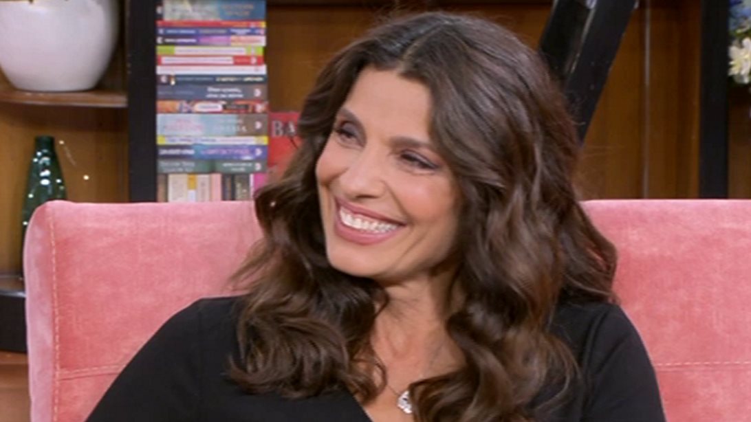 Πόπη Τσαπανίδου : Οι κόρες της ποζάρουν μαζί σε ένα σπάνιο στιγμιότυπο!