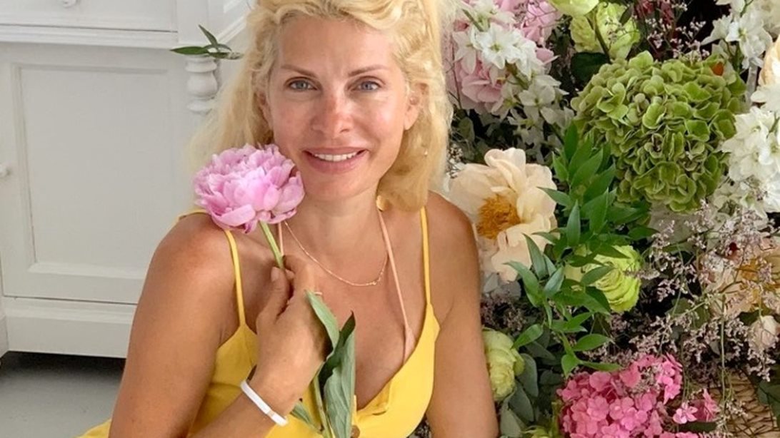 Ελένη Μενεγάκη: Διακοπές στο Ιόνιο! Η πρώτη φωτογραφία