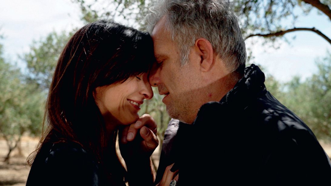 &quot;Η γη της Ελιάς&quot; | Ο Στάθης θολώνει από τη ζήλια του και η Ιουλία του δίνει τη χαριστική βολή! Όλες οι εξελίξεις των επόμενων επεισοδίων