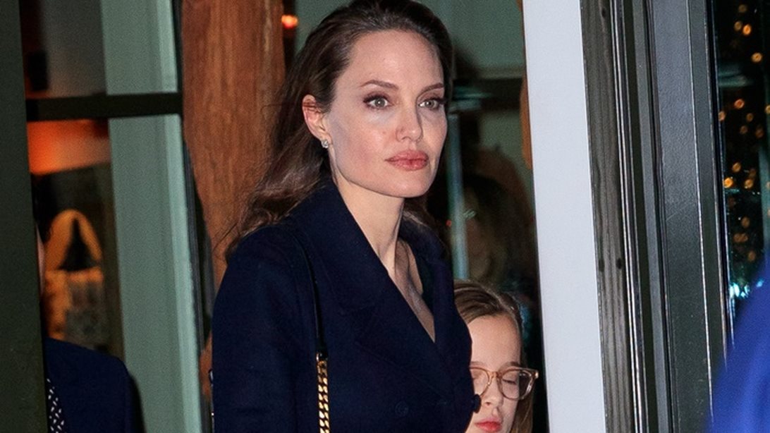 Hollywood Report: Η Angelina με τα παιδιά της, η hot Kardashian και η sexy στιγμή του Joe Jonas