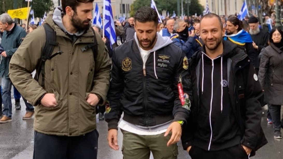 Κωνσταντίνος Βασάλος: Η seflie με τον «Μισθοφόρο» και τον Ηλία Γκότση στο συλλαλητήριο για τη Μακεδονία!