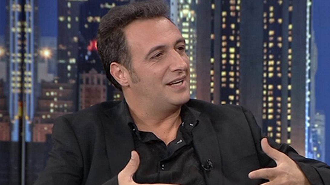 Ο Βαγγέλης Αλεξανδρής "λιώνει" on camera μιλώντας για τον γιο του!