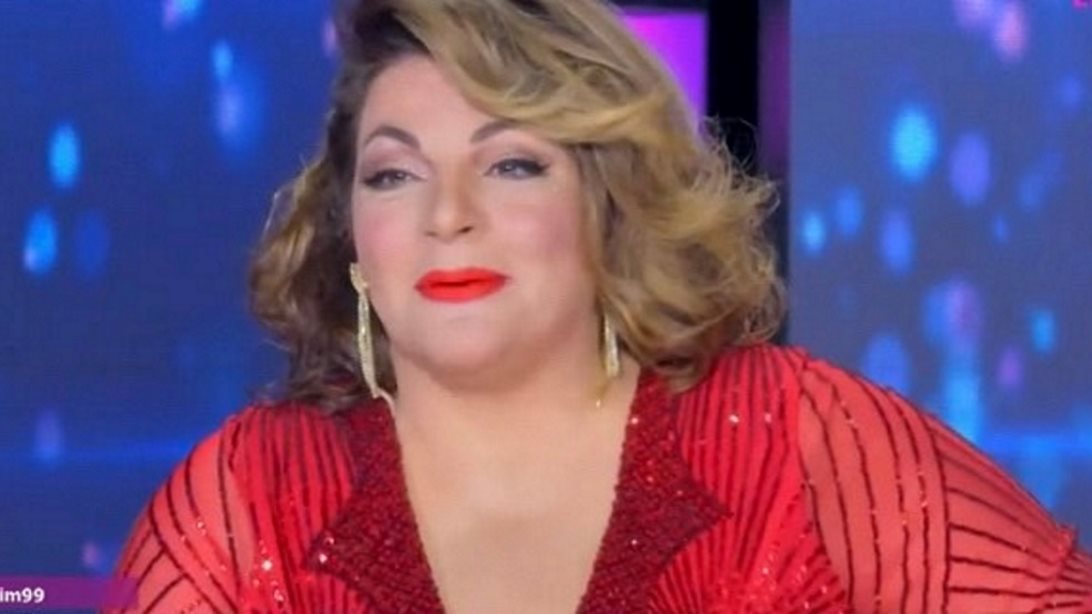 J2US | Βίκυ Σταυροπούλου: "Είναι γιορτινές μέρες - Μην τις μαυρίζουμε με τέτοια γεγονότα"