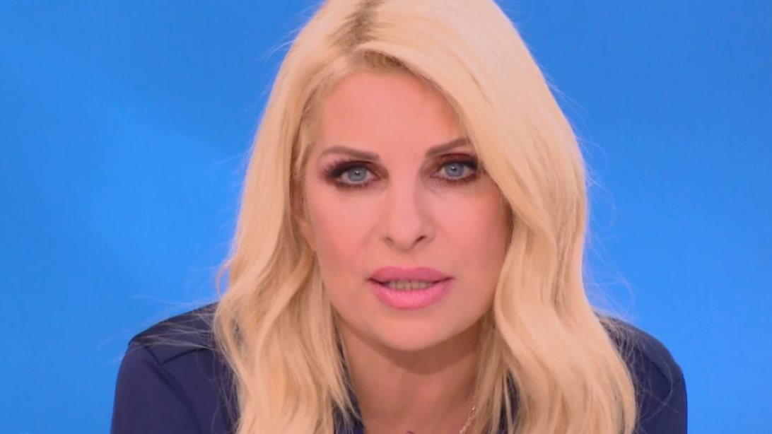 Ελένη Μενεγάκη | Η αποκάλυψη για τον γάμο της: &quot;Δεν ήξερα ότι εμπνεύστηκε όταν παντρεύτηκα με τον Γιάννη Λάτσιο&quot;