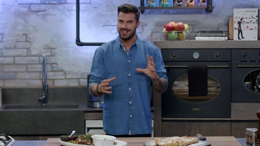 Άκης Πετρετζίκης: Πρεμιέρα για το “Kitchen Lab”