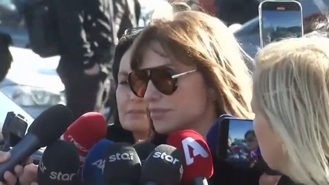 Συγκλονισμένη η Βίκυ Χατζηβασιλείου: Λέω "ήταν" και δεν το πιστεύω