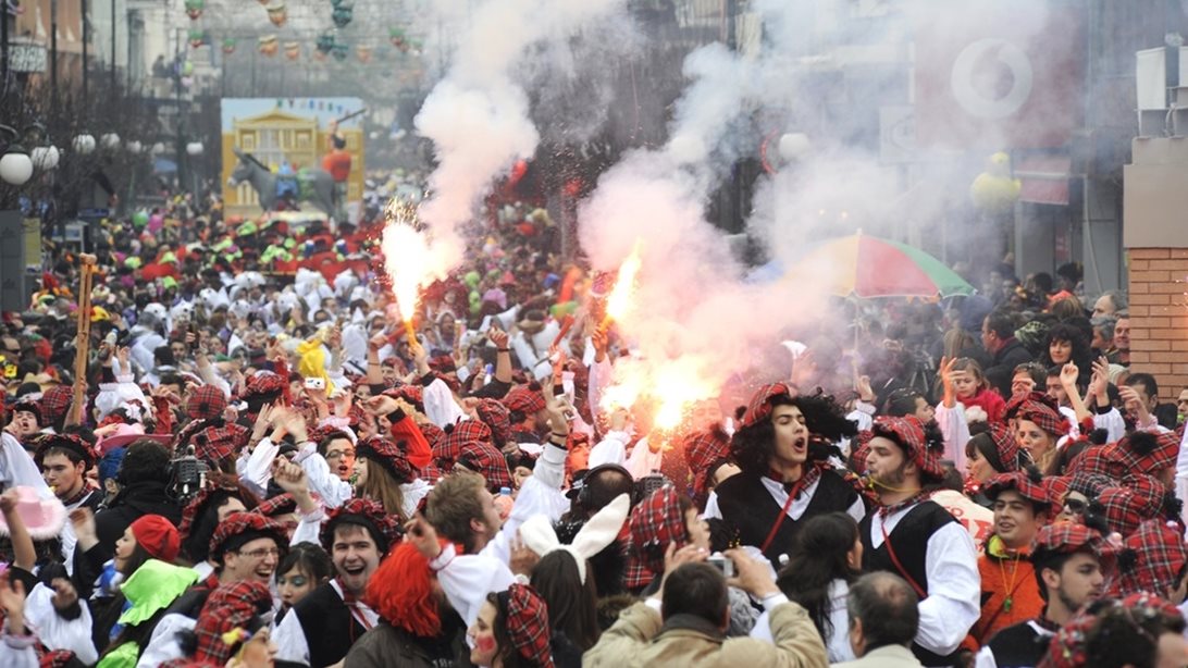 Απόκριες 2023: Πότε ανοίγει το Τριώδιο, πότε πέφτουν Τσικνοπέμπτη και Καθαρά Δευτέρα