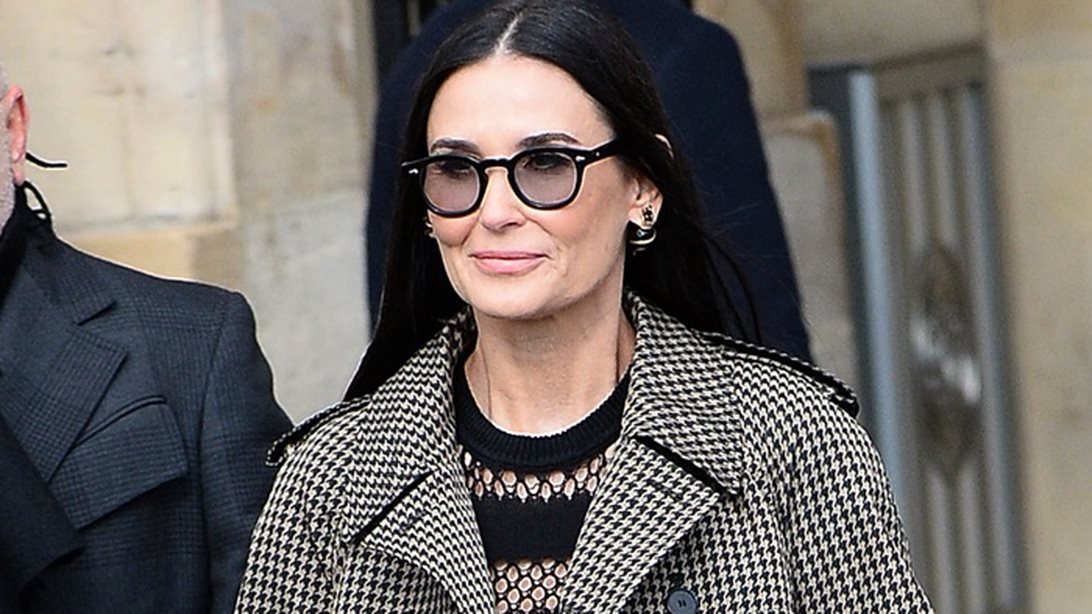 Demi Moore | Οι πρώτες φωτογραφίες από τις διακοπές της στη Μύκονο