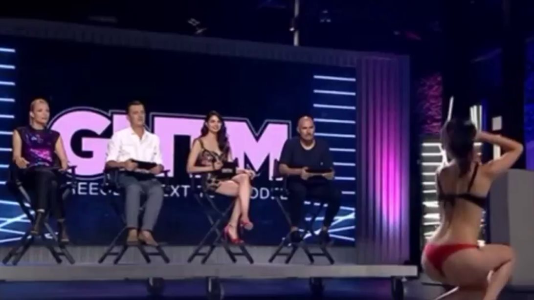 Greece's Next Top Model: Μετά τις πλαστικές ξεκινά πόλεμος με το μακιγιάζ: «Είναι σαν μασκαράς!»