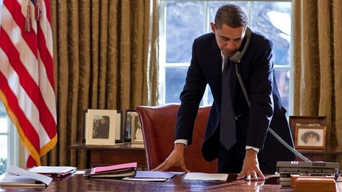 Barack Obama: Η χριστουγεννιάτικη selfie που μας έκανε να γελάσουμε μέχρι δακρύων