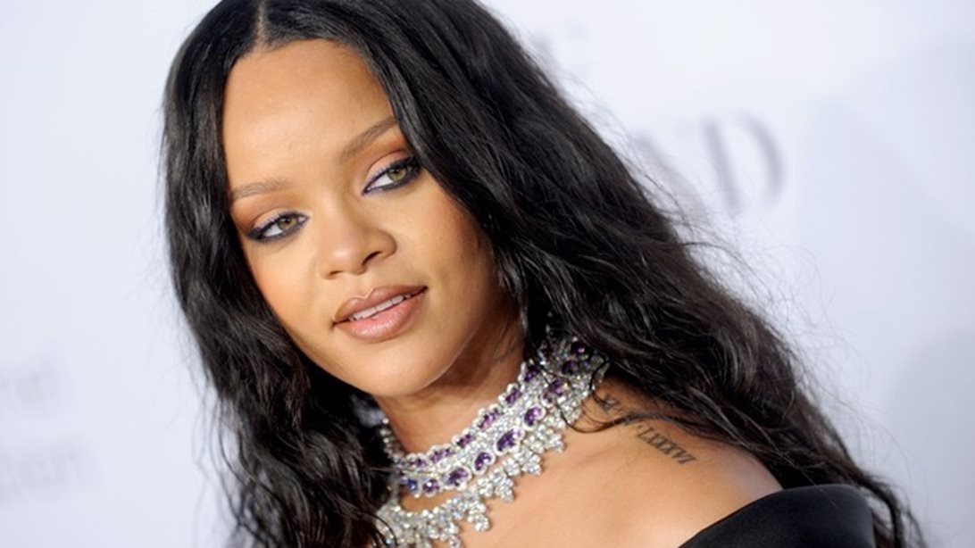 Rihanna: Ετοιμάζει ντοκιμαντέρ με θέμα τη ζωή της