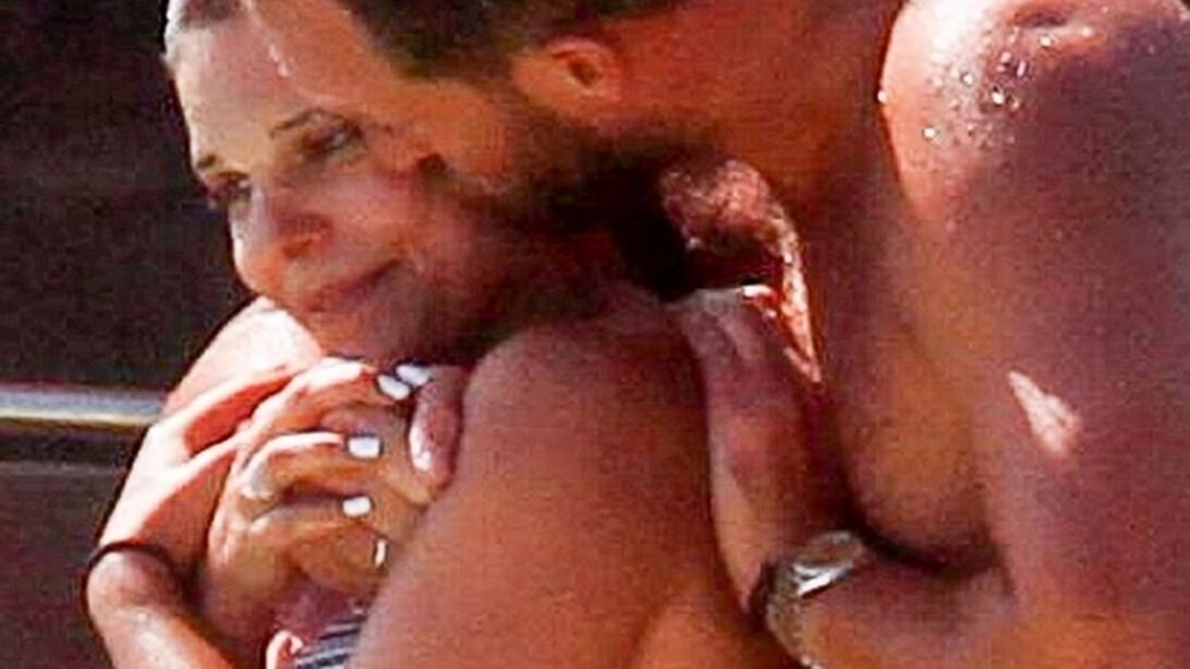 Μαρίνα Ασλάνογλου- Δημοσθένης Πέππας: Ερωτευμένοι στη Σκιάθο: Δείτε τα στιγμιότυπα!