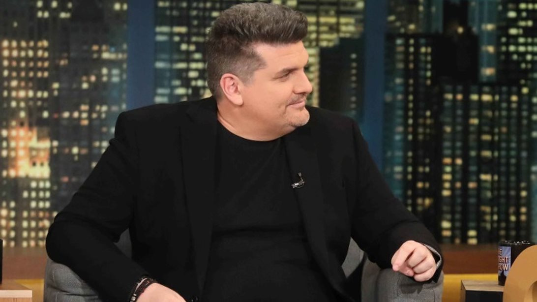 Γιάννης Καψάλης: Στο The 2Night Show! Τα πρώτα βήματα, η προσωπική ζωή &amp; η καταξίωση που άργησε να έρθει