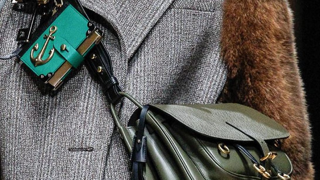 Prada: Ο οίκος καταργεί την αληθινή γούνα
