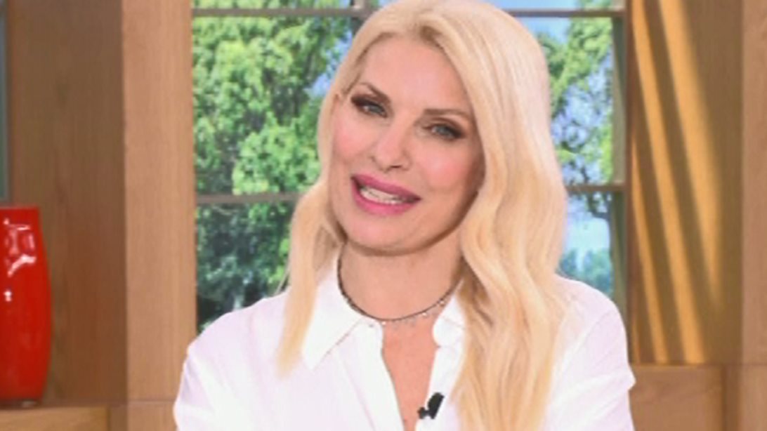 Ελένη Μενεγάκη: Έτσι αποχαιρέτησε τους τηλεθεατές της για το Πάσχα!