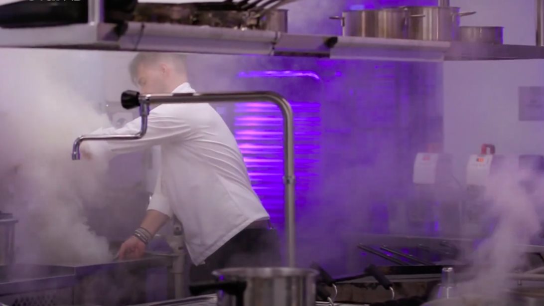 Παραλίγο να τυλιχτεί στις φλόγες οι κουζίνα του MasterChef