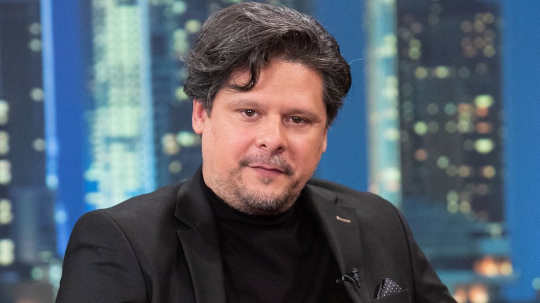 Ο Λευτέρης Χαρίτος στηρίζει τη Μαρκέλλα Γιαννάτου για τα σεξιστικά σχόλια: "Άδικο έχει; Αν έκανε εκείνη τις "Άγριες Μέλισσες" δεν θα έλεγαν τα ίδια"