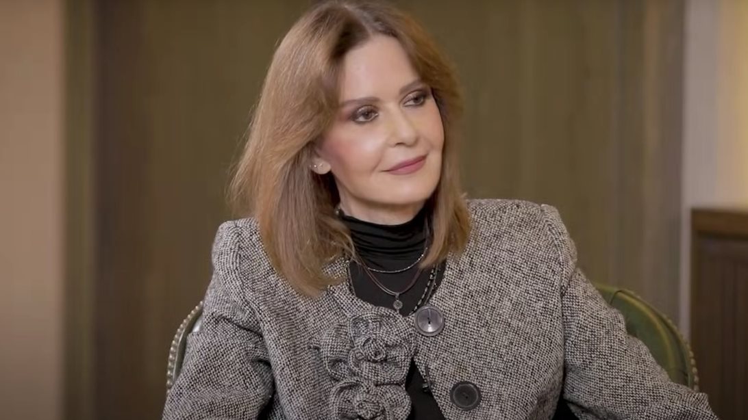 Κάτια Δανδουλάκη: "Δεν έφτασε ποτέ να γίνει γάμος μας - Όταν είσαι νέος, πολύ εύκολα ενθουσιάζεσαι"