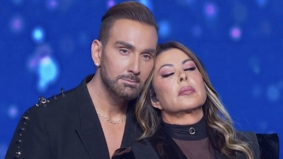 Η Άντζελα Δημητρίου επέστρεψε στο "J2US" και καθήλωσε: "Έχασα τον αδερφό μου, τον πατέρα μου και τώρα το μεγαλύτερο στήριγμά μου"