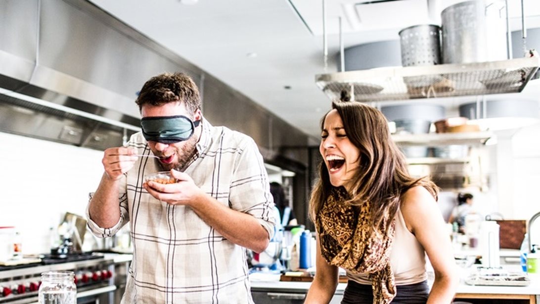 Η κοιλιά κάνει τους άνδρες!: Γιατί πολλές γυναίκες θέλουν οι άντρες να έχουν κοιλίτσα
