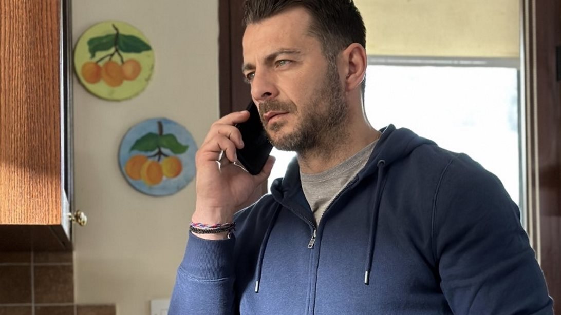 Γη της Ελιάς | Εκτός γυρισμάτων ο Γιώργος Αγγελόπουλος