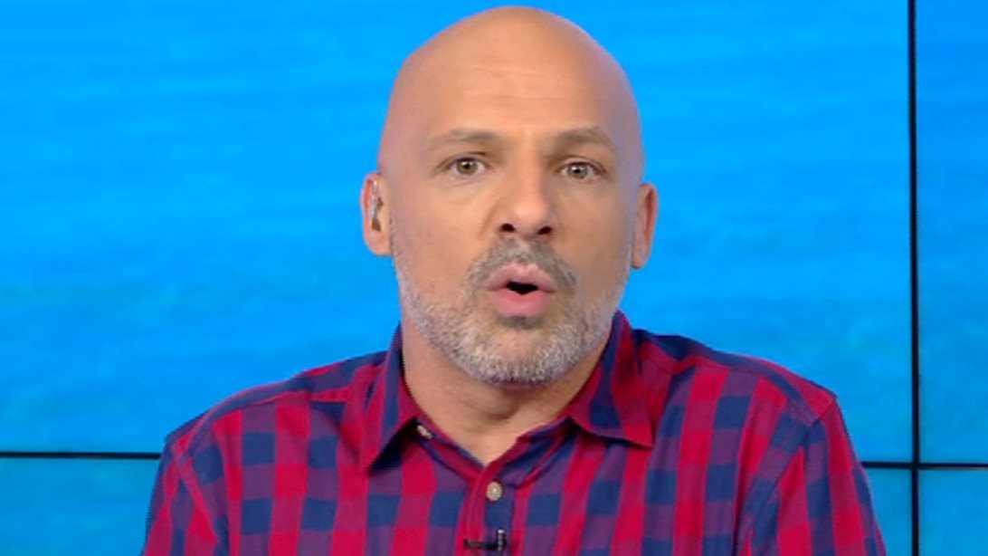 Νίκος Μουτσινάς: Η ενόχληση on air για το σχόλιο του Στέφανου Κωνσταντινίδη: «Είναι ντροπή!»