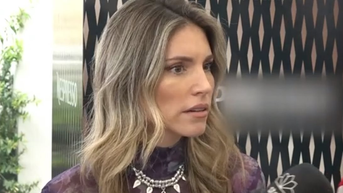 Αθηνά Οικονομάκου: &quot;Η Μαίρη Συνατσάκη δεν νομίζω να έχει κάνει αυτό που ακούω, καλά τα λέει συνήθως&quot;