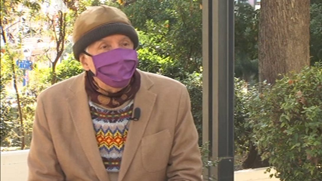 Ο Κωνσταντίνος Τζούμας κάνει "καυτές" αποκαλύψεις και μιλάει για το άγνωστο παρελθόν του