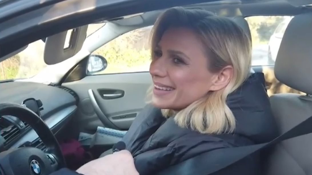 Κατερίνα Καραβάτου: &quot;Κάθε μέρα βγαίνω από το σπίτι, κάνω τον σταυρό μου, λέω &#39;και μη χειρότερα&#39; και προχωρώ&quot;