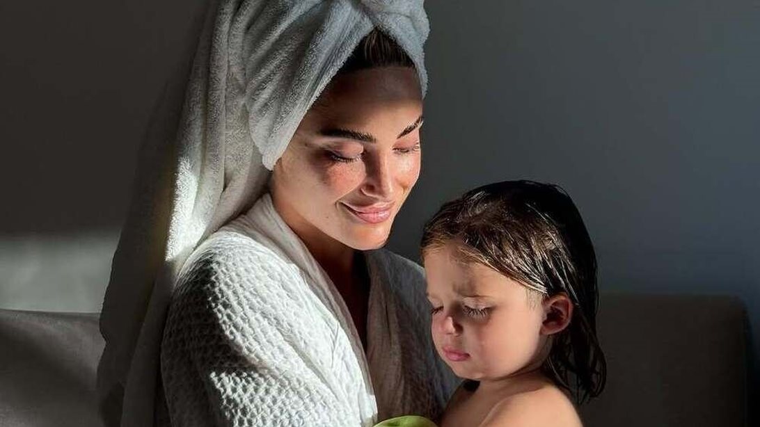 Η Ιωάννα Τούνη αποκάλυψε τον τρόπο που πείθει τον γιο της να κάνει μπάνιο