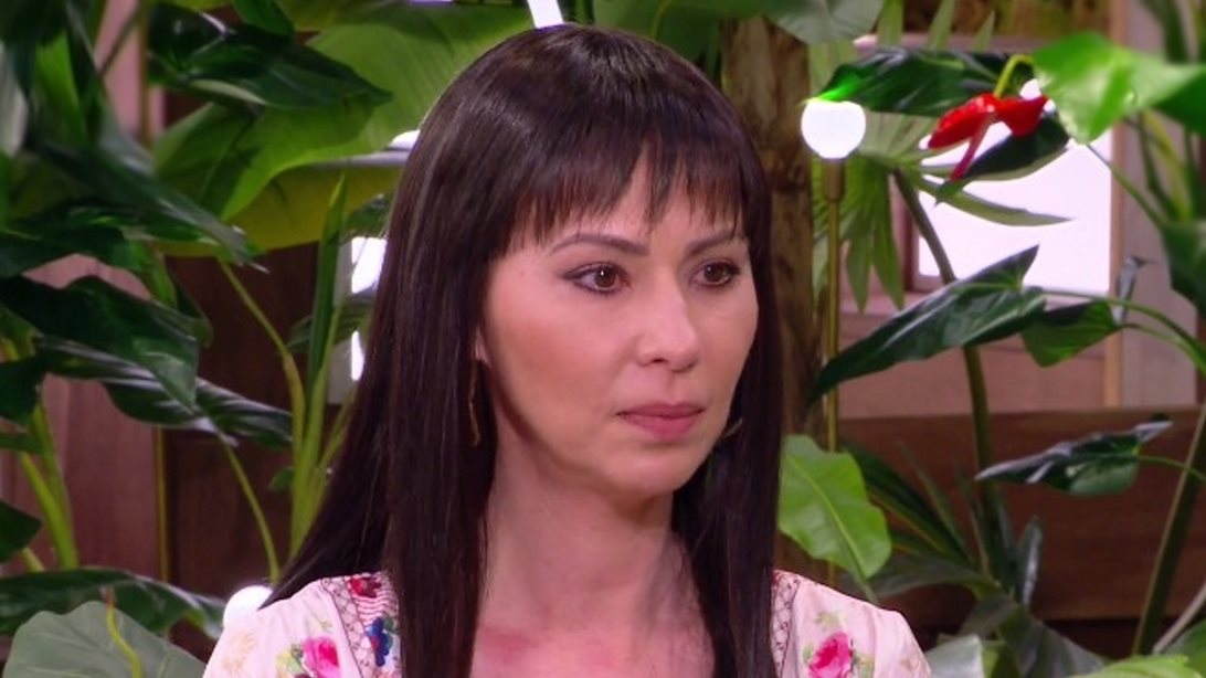 Συγκινημένη η Δώρα Χρυσικού στην Ελένη Μενεγάκη: &quot;Το ότι ζω το οφείλω στη μάνα μου - Με έσωσε&quot;