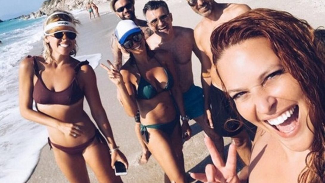 Social Media Report
: Τα πιο hot &amp; viral posts στο timeline του Yupiii!