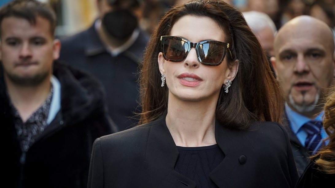 Hollywood Report | Τα εντυπωσιακά look στο Μιλάνο και ο πρίγκιπας George σε εμφάνιση με τους Kate &amp; William