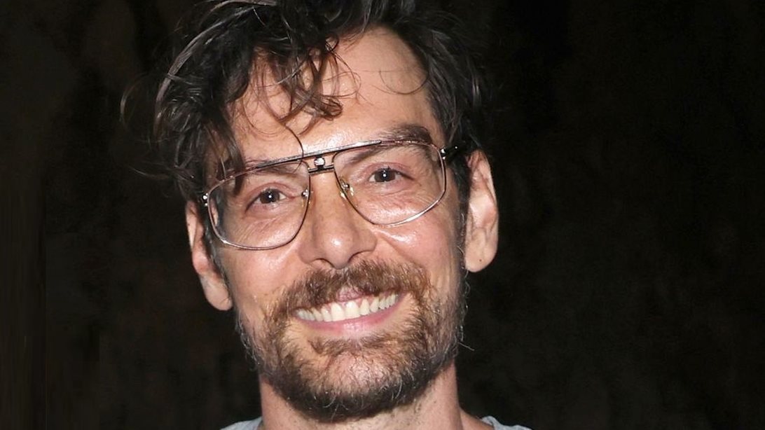 Σπάνια βραδινή έξοδος για τον Γιάννη Κουκουράκη