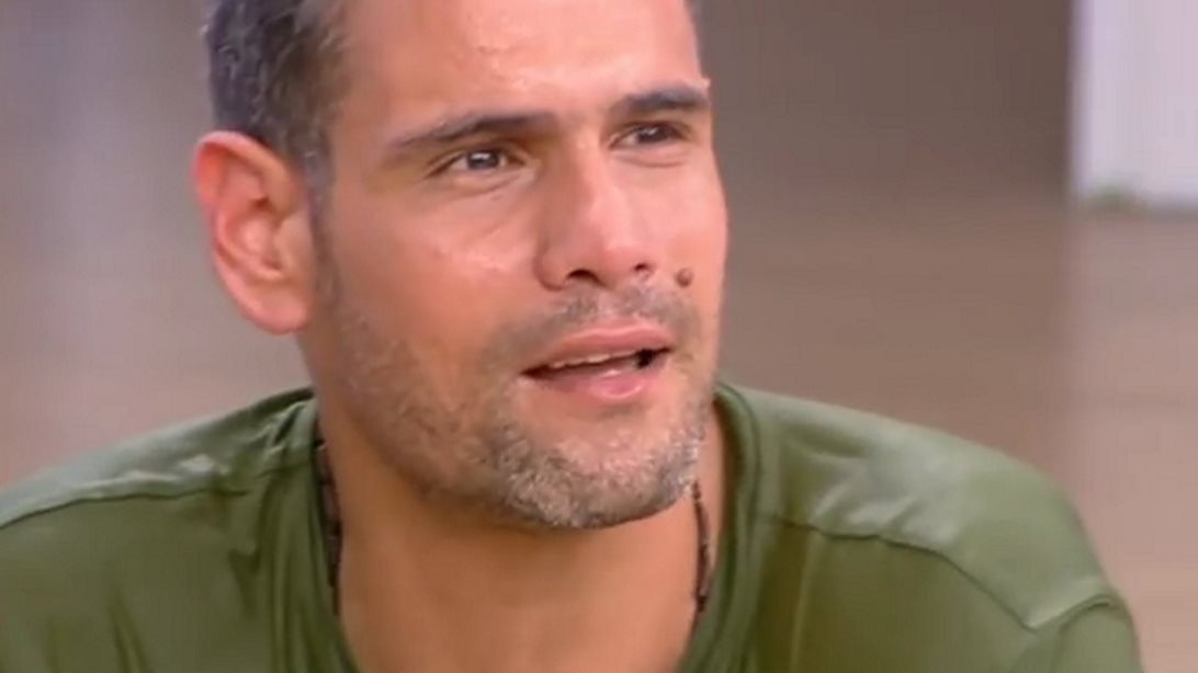 Video Of The Day: Μπουγέλωσαν τον Ουγγαρέζο στον αέρα του «Πρωινού»!