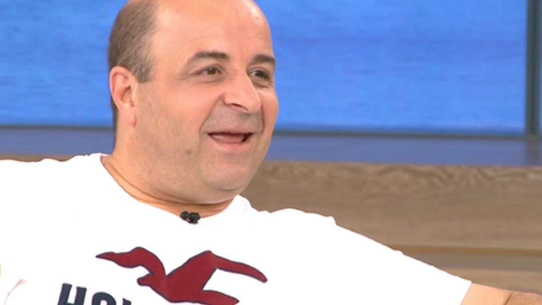 Μάρκος Σεφερλής: Οι αιχμηρές δηλώσεις &amp; η απάντηση στους επικριτές για την παράσταση στο «Παλλάς»