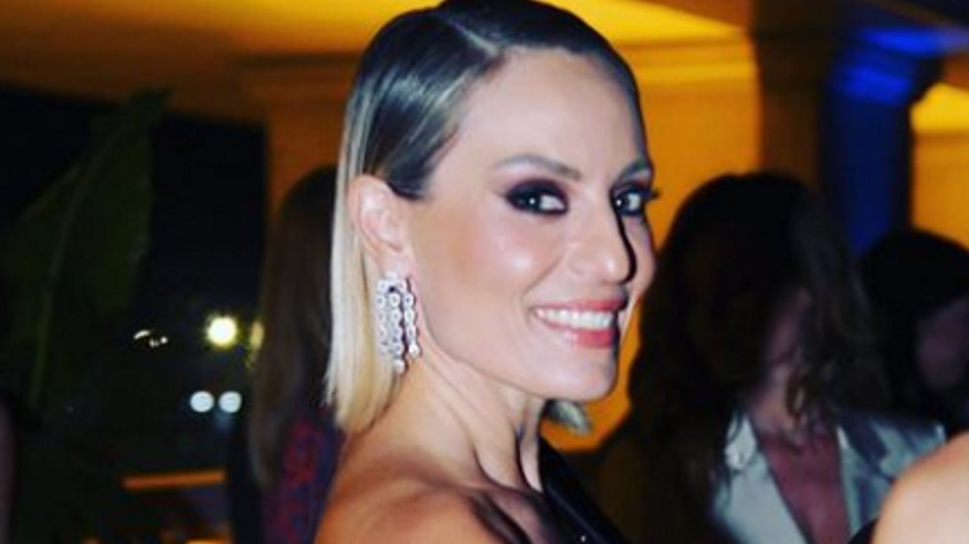 Ελεονώρα Μελέτη | Οι αρετουσάριστες φωτογραφίες της από την κάμερα του Θοδωρή Μαροσούλη