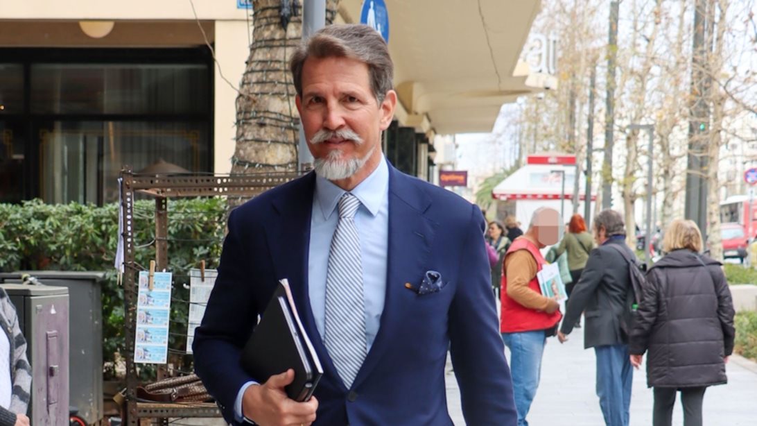 Ο Παύλος Ντε Γκρες στην Τελετή Αφής της Ολυμπιακής Φλόγας