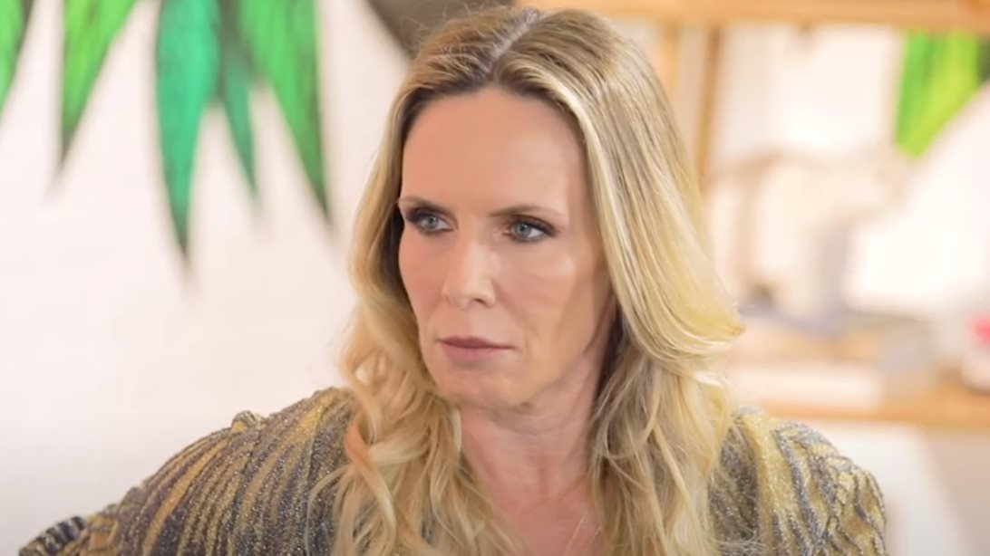 Εβελίνα Παπούλια: Θυμάται την εποχή των «Δύο Ξένων»: «Έφαγα πολύ "ξύλο" από τους δημοσιογράφους»