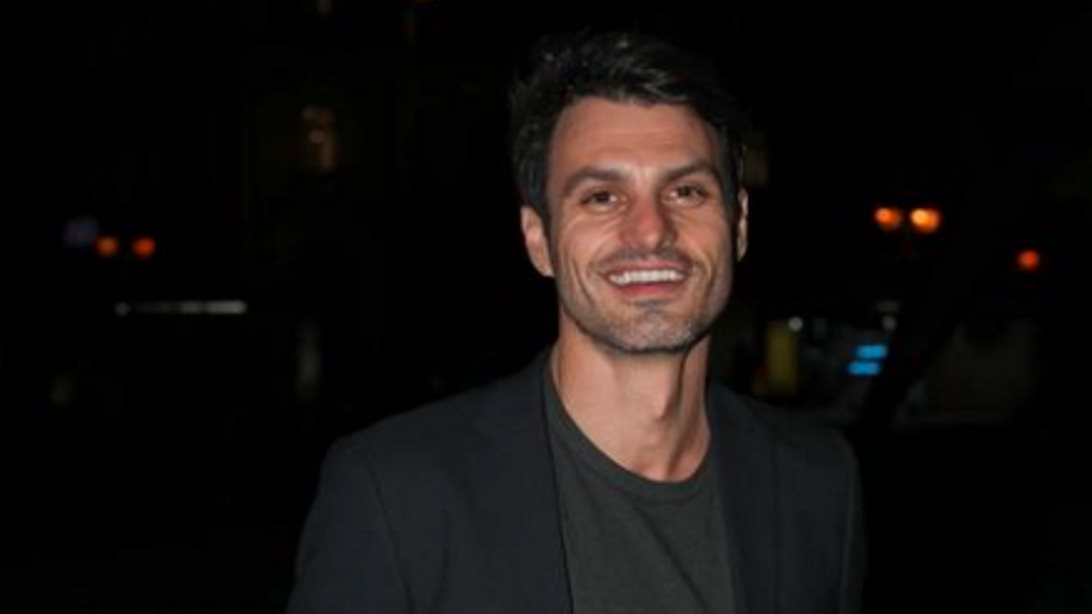 Αριστοτέλης Μπολοβίνος: Ποιος είναι ο εντυπωσιακός ιατροδικαστής του &quot;IQ 160&quot;;