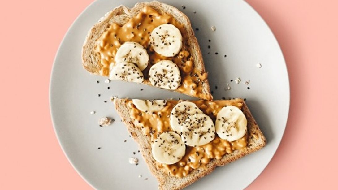 Τι να φάω το βράδυ; 5 σνακ που επιτρέπεται να φας για βραδινό αργά τη νύχτα: Οι  καλύτερες ιδέες για ελαφριά βραδινά σνακ που δεν έχουν πολλές θερμίδες.