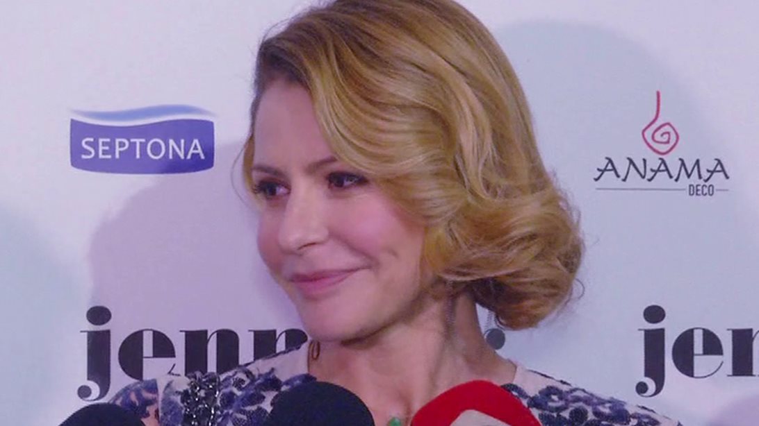 Τζένη Μπαλατσινού: Ξεκαθαρίζει τι συμβαίνει στην προσωπική της ζωή: Η συγκατοίκηση, ο γάμος &amp; η εγκυμοσύνη