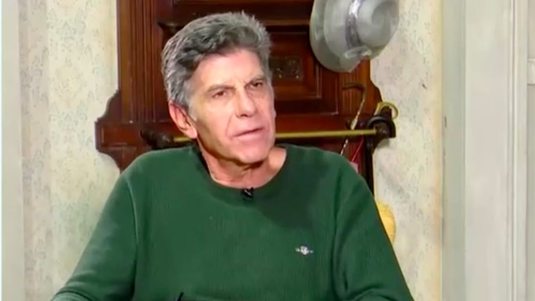 Γιάννης Μπέζος: &quot;Θα προτιμούσα η περιπέτειά του Φιλιππίδη να είναι ένα κακό όνειρο&quot;